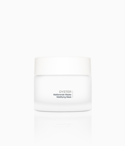 Mattierende Maske gegen Mitesser