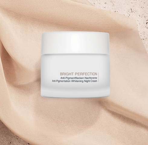 Glättende Nachtcreme gegen Hyperpigmentierung