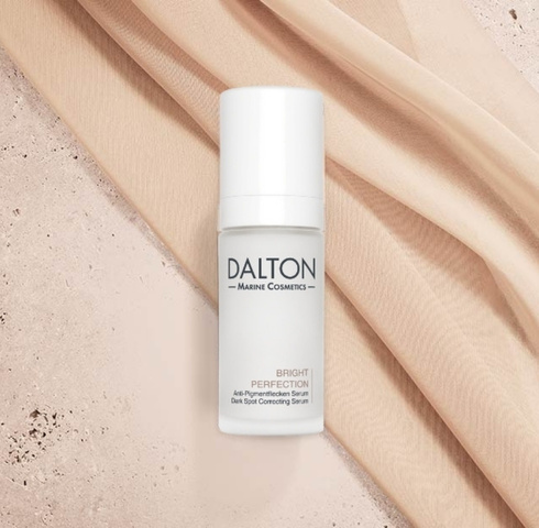 Ausgleichendes Serum gegen Pigmentflecken